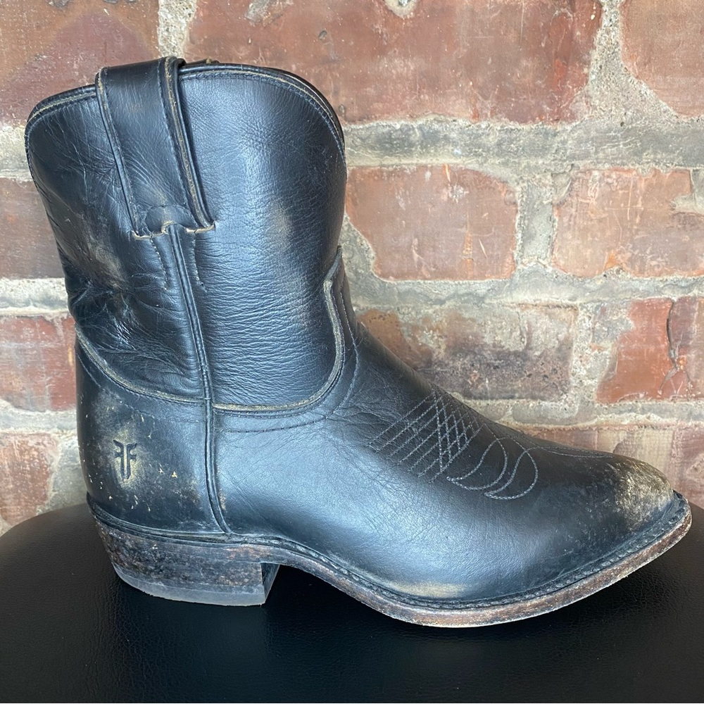Frye Billy Short Distressed Black Leather Boots Women's Size 6.5 Shoes B Western